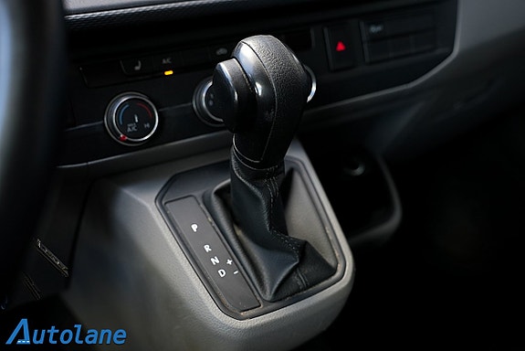 Volkswagen Transporter 16 of 19