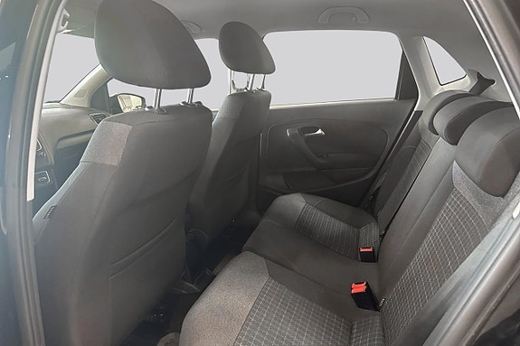 Volkswagen Polo 9 of 16