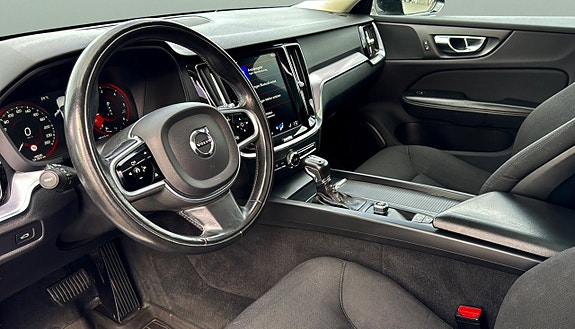Volvo V60 9 of 17