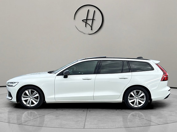 Volvo V60 8 of 17