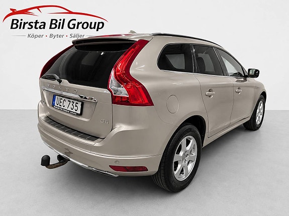 Volvo XC60 3 of 30