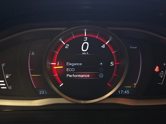 Volvo XC60 30 of 30