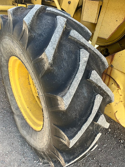 New Holland 1530 7 of 8