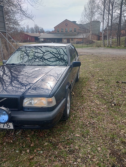 Volvo 850 3 of 7