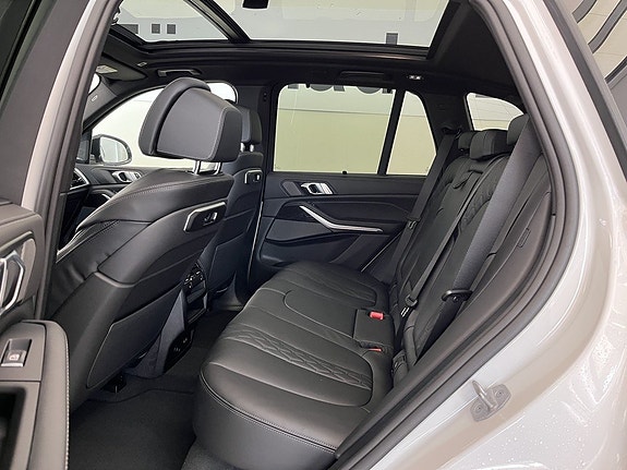 BMW X5 13 of 17