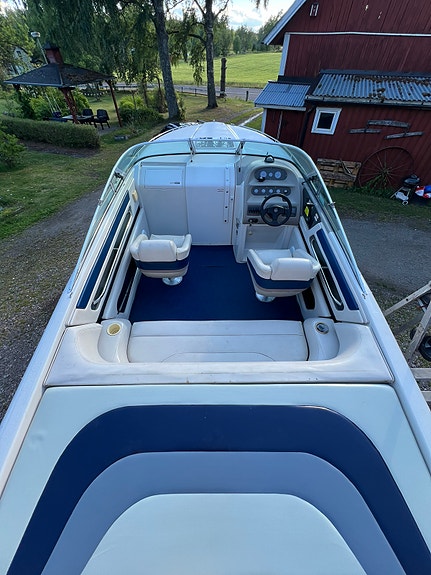 Chaparral 2550sx 3 of 5