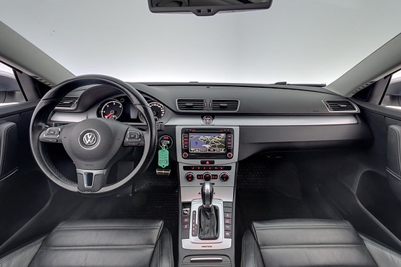Volkswagen Passat Alltrack 13 of 25