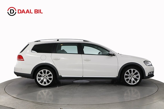 Volkswagen Passat Alltrack 5 of 25