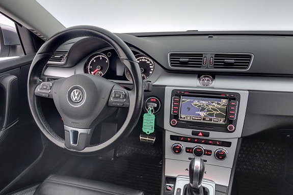 Volkswagen Passat Alltrack 15 of 25