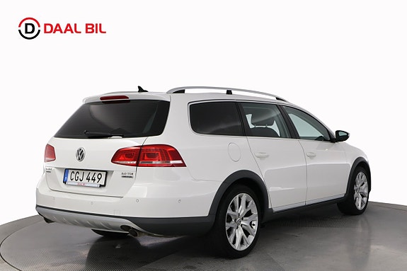 Volkswagen Passat Alltrack 6 of 25