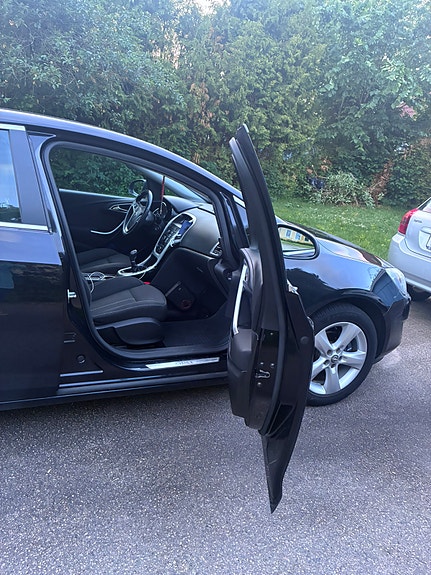 Opel Astra 7 of 12