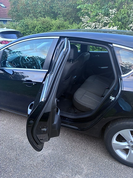 Opel Astra 6 of 12