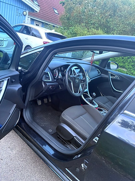 Opel Astra 5 of 12