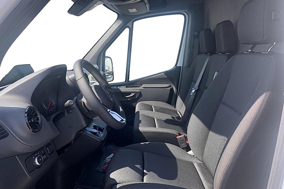 Mercedes-Benz Sprinter 317 11 of 11