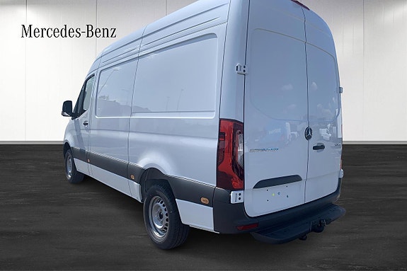 Mercedes-Benz Sprinter 317 2 of 11