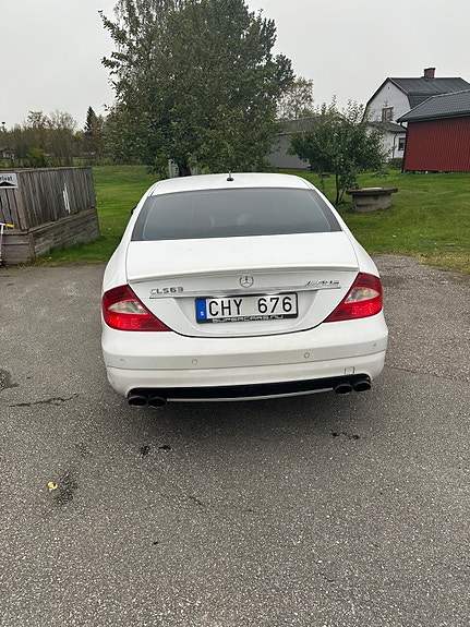 Mercedes-Benz CLS500 7 of 10