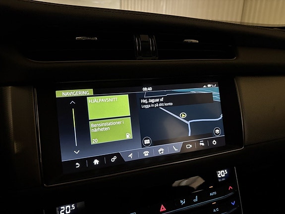 Jaguar XF 21 of 27
