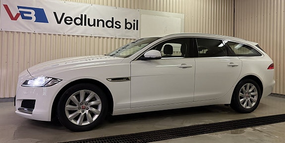 Jaguar XF 2 of 27