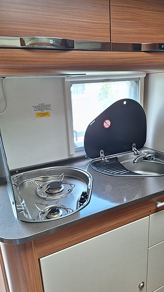 Adria Adora 563 PT Barnkammare 8 of 16