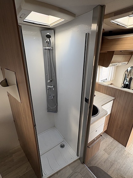 Pilote P746 C (Queensbed) 8 of 12