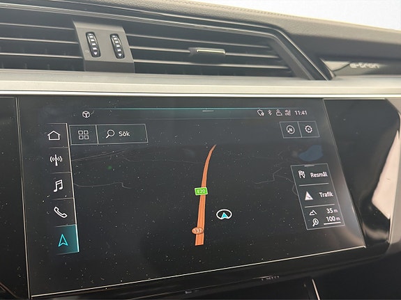 Audi e-tron 17 of 30
