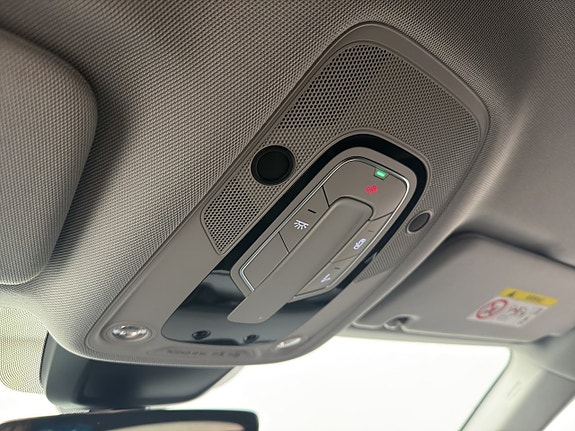Audi e-tron 28 of 30