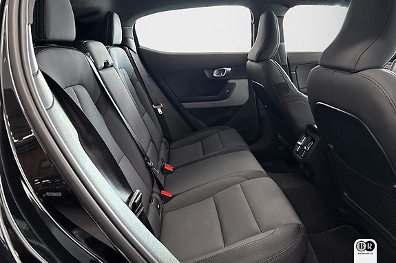 Polestar 2 8 of 16