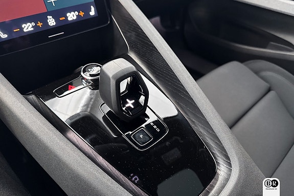 Polestar 2 13 of 16