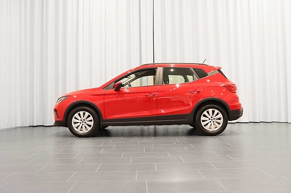 Seat Arona 2 of 17