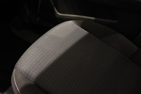 Seat Arona 17 of 17