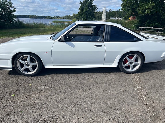 Vauxhall Cavalier 4 of 8