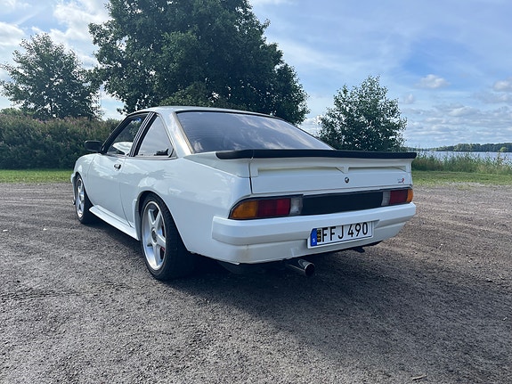 Vauxhall Cavalier 3 of 8