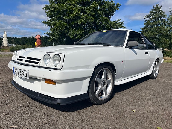 Vauxhall Cavalier 2 of 8