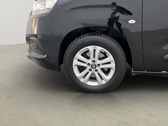 Toyota Proace City 30 of 30
