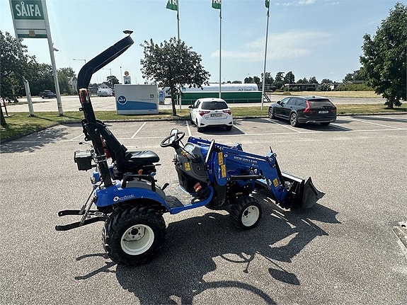 New Holland Boomer 25 C 5 of 15