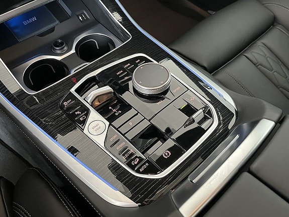 BMW X5 9 of 17