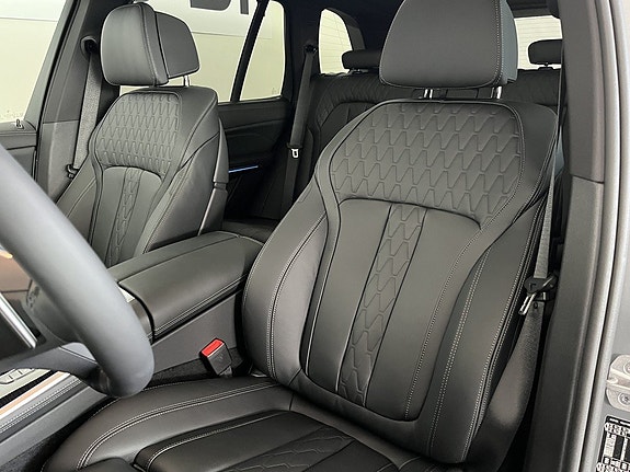 BMW X5 7 of 17