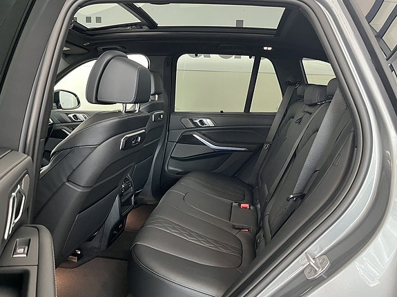 BMW X5 12 of 17