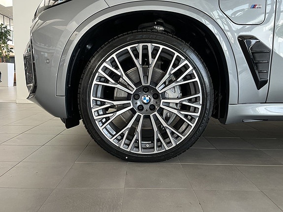 BMW X5 4 of 17