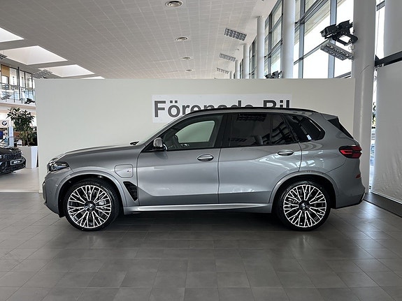BMW X5 3 of 17