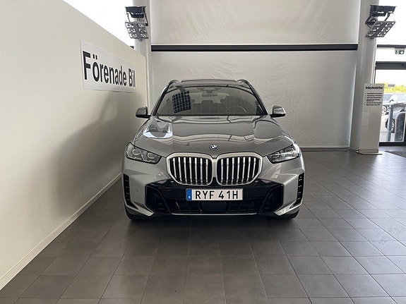 BMW X5 2 of 17