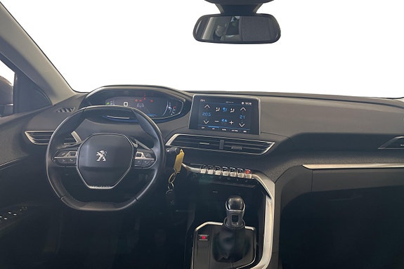 Peugeot 3008 8 of 11