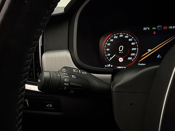 Volvo V90 26 of 30