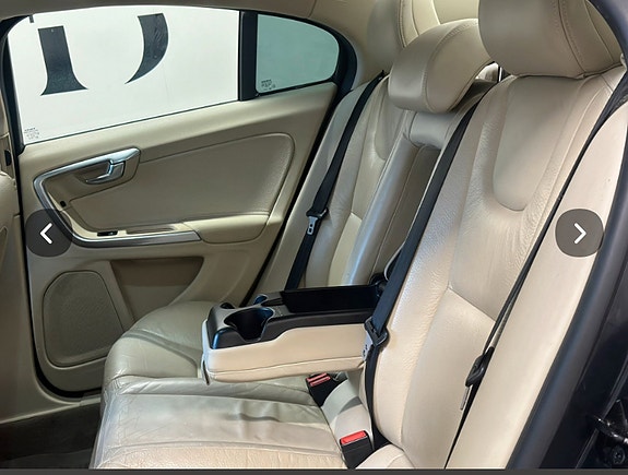 Volvo S60 5 of 6