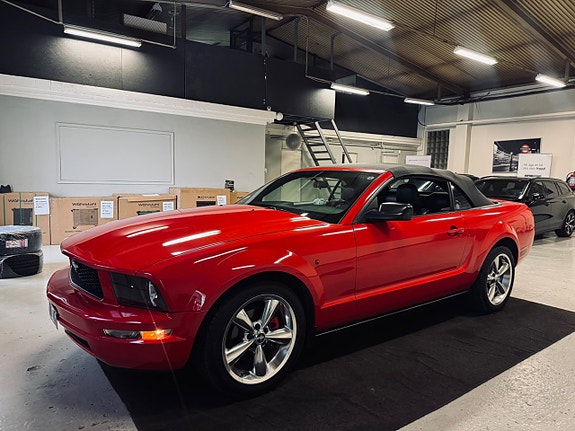 Ford Mustang 6 of 20
