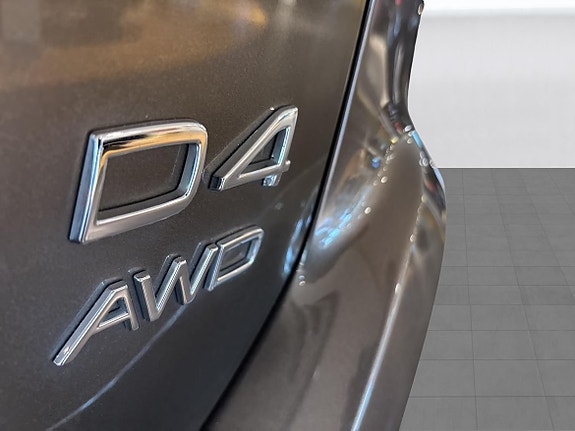 Volvo XC60 10 of 13