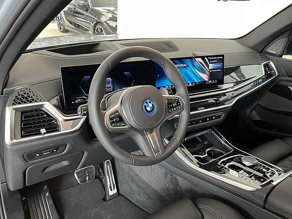 BMW X5 6 of 17