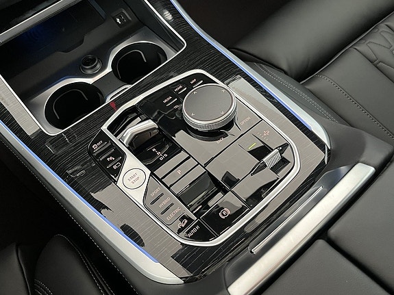 BMW X5 11 of 17