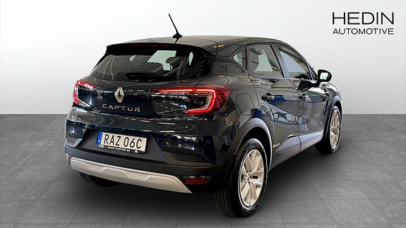 Renault Captur 2 of 12