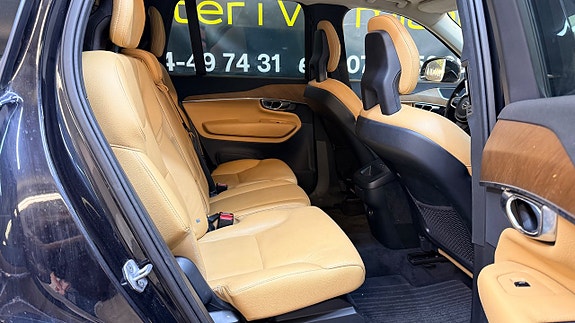 Volvo XC90 20 of 20
